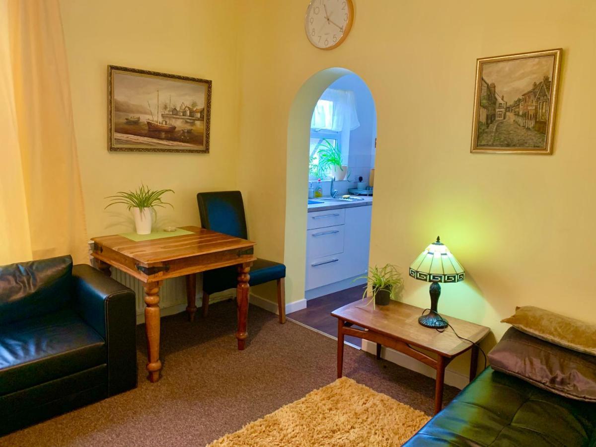 Apartments Near The Sea With Free Parking Southend-On-Sea Bagian luar foto